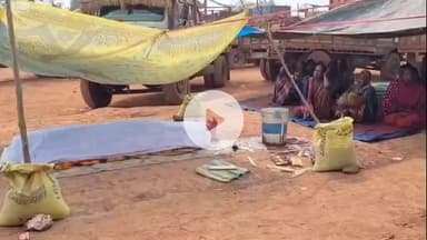 लोहरदगा: पाखर में ट्रक से महिला की मौत के 54 घंटे बाद जाम हटा, मुआवज़े और नौकरी के समझौते के बाद मामला शांत