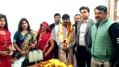 मथुरा: शव विच्छेदन जैसे जटिल कार्य को अंजाम देने वाले मुकेश कुमार हुए सेवानिवृत्त, हुआ जोरदार स्वागत