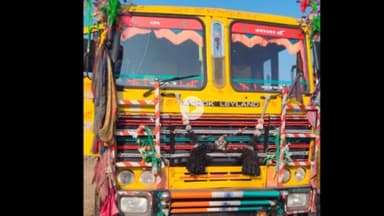 शिवपुरी: खनिज विभाग ने ओवरलोड एमसेंड से भरा हाईवा किया ज़ब्त, अमोला पुलिस की अभिरक्षा में खड़ा