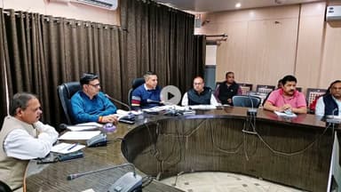 टीकमगढ़: TL की बैठक में कलेक्टर ने कहा, योजना का लाभ लेकर बंद हुई औद्योगिक इकाइयों के संचालकों को नोटिस जारी करें