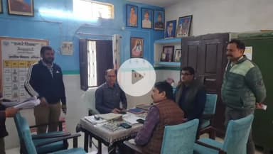 मऊ: सदर तहसील में उपजिलाधिकारी अवधेश चौहान ने SIR को लेकर प्रशासन को सख्त किया