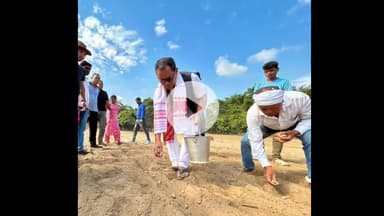 ফুলনি: বিজেপি কিষাণ মৰ্চা বোকাজানৰ উদ্যোগত ধনশিৰিৰ ভোকোটিবিল উপত্যকাৰ কঠালগুৰিত বীজ সিঁচাৰ কাৰ্যসূচী অনুষ্ঠিত হয়