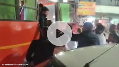 सीतापुर: मंडी चौकी के पास बस ने लोगों सहित कई वाहनों को मारी टक्कर, भीड़ ने शराबी ड्राइवर को पकड़कर जमकर पीटा, वीडियो वायरल