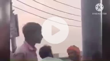 हमीरपुर: गुसियारी गांव में शराब के नशे में बहस के बाद चले लाठी-डंडे, वीडियो हुआ वायरल