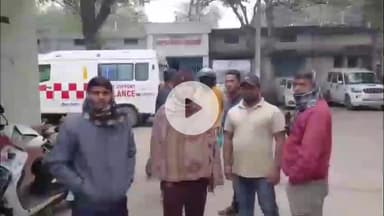 जमुई: चकाई के पास सड़क मरम्मत के दौरान ट्रक की टक्कर से पीचिंग मशीन के नीचे दबकर चालक की मौत, शव का कराया गया पोस्टमार्टम