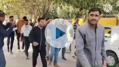 खुरई: आधी रात को विद्युत सप्लाई से किसान परेशान, सिंचाई के लिए SDM को सौंपा ज्ञापन