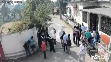 मुंगेर: असामाजिक तत्वों ने आर.डी. एंड डी.जे. कॉलेज के उत्तरी द्वार की दीवार तोड़ी, प्रिंसिपल ने एसपी से कार्रवाई की मांग की