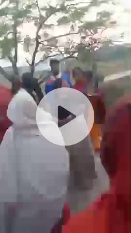 थाना बरबीघा जिला शेखपुरा ग्राम कोल्हाडा बीघा 
पुलिस जाने के बाद भी या लोग बोलता है। कि तुम लोगो को मारेंगे