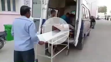 चंदौली: सैयदराजा तिराहा के समीप अज्ञात कार की टक्कर से एक बुजुर्ग की हालत नाजुक, चालक फरार