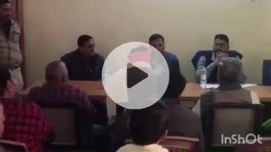 नावकोठी: ई किसान भवन नावकोठी में उर्वरक निगरानी समिति की बैठक में शामिल हुए विभिन्न राजनीतिक दल के सदस्य