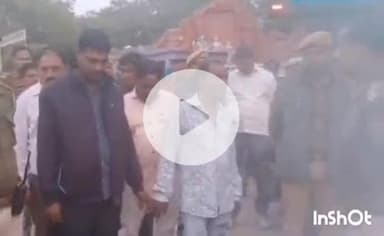 बारां: पुलिस ने सट्टे की पर्चियां काटते 9 लोगों को किया गिरफ्तार, नगदी की बरामदगी के बाद सटोरियों का निकाला जुलूस