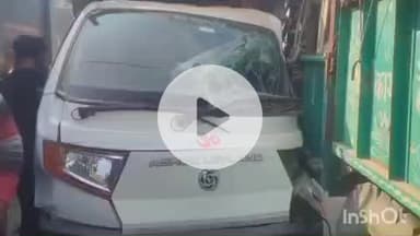 नानपारा: बाबागंज बाजार में पिकअप और ट्राली की भिड़ंत, ड्राइवर चोटिल, एक बाइक सवार भी घायल, इलाज जारी