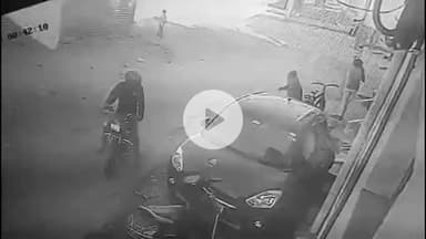 चूरू: खेमका स्कूल के पास वार्ड 58 में महिला से चैन स्नेचिंग का सीसीटीवी वीडियो आया सामने, कुछ सेकंड में हुई वारदात