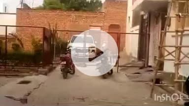 जसराना: रामनगर कॉलोनी में जाली लगाकर रास्ता बंद करने की शिकायत अधिकारियों से की गई