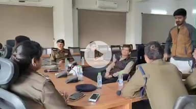 मंदसौर: मंदसौर पुलिस कंट्रोल रूम में जनसुनवाई, ASP और SDOP ने सुनी लोगों की समस्याएँ