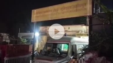 हमीरपुर: बाँदा मार्ग में नरहे बाबा के पास ट्रैक्टर की टक्कर से स्कूटी सवार वृद्ध घायल