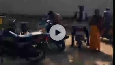 उतरौला: उतरौला तहसील अंतर्गत बुधवार को राजकीय बीज गोदाम पर डीएपी खाद के लिए किसानों की भारी भीड़ देखी गई