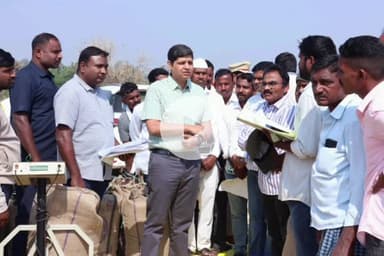 తాడ్వాయి: కరడ్ పల్లిలో వరి కొనుగోలు కేంద్రాన్ని పరిశీలించి, రైతులకు ఇబ్బంది కలగకుండా కొనుగోలు ప్రక్రియను పూర్తి చేయాలి : కలెక్టర్