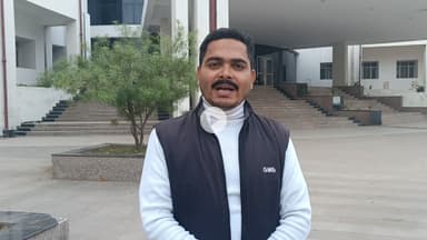 ए एस नोमानी ने भारत सरकार से मांग की है कि  S I R को लेकर देश में जितने भी *बीएलओ* ने  आत्महत्या की है,उन सभी के परिवार वालों को कम से कम 2 करोड़ रुपए और दो नौकरियां दी जाएं,