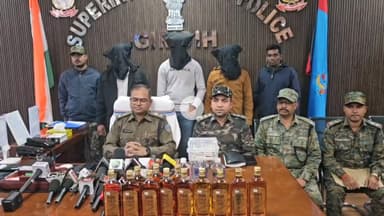 गिरिडीह: गिरिडीह पुलिस ने डुमरी-गिरिडीह मार्ग पर शराब तस्करी रैकेट का किया भंडाफोड़, एसपी ने दी जानकारी