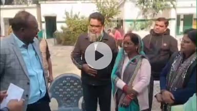 महाराजगंज: लखिमा में DM ने एसआईआर कार्यों का किया स्थलीय निरीक्षण