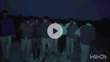 कुरारा थाना क्षेत्र मे मनकी रोड मे दो आरोपियों की हुई पुलिस से मुठभेड़, जहां मुठभेड़ मे दोनों आरोपियों के पैर मे लगी गोली.