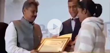 पटना ग्रामीण: ज्ञान भवन में मैट्रिक और इंटर परीक्षा 2025 के टॉपर्स को किया गया सम्मानित