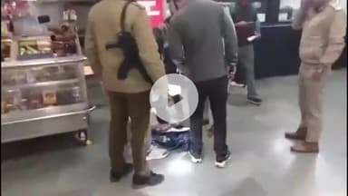 देहरादून: दून पुलिस ने देर रात विशेष चेकिंग की कार्रवाई, स्टेशन और मॉल में डॉग स्क्वाड व बम डिस्पोज़ल टीम तैनात