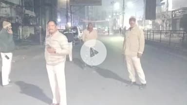 कांके: रांची के मेन रोड में पुलिस ने चलाया एंटी क्राइम चेकिंग अभियान