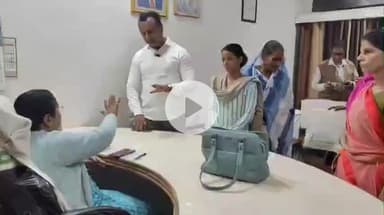 मंदसौर: जिला अस्पताल रोड से हटाए अतिक्रमण को वापस लगाने की मांग, नगर पालिका सीएमओ दफ्तर में हंगामा