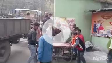 गोपालगंज: पोस्ट ऑफिस चौक से थाना चौक तक नगर परिषद का अतिक्रमण हटाओ अभियान, दुकानदारों में हड़कंप