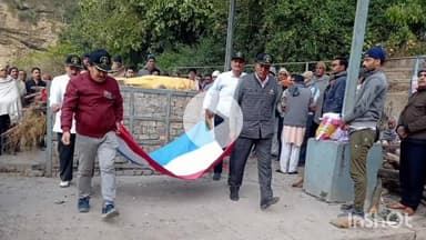 डेहर: डैहर में भूतपूर्व सैनिक को सैन्य सम्मान से दी गई विदाई, भारतीय वायुसेना के वारेंट ऑफिसर लेखराम शर्मा का निधन