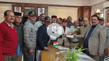 दाड़लाघाट: एक्स सर्विसमेन लीग ने आपदा राहत कोष के लिए 70 हजार रुपए का चेक भेंट किया