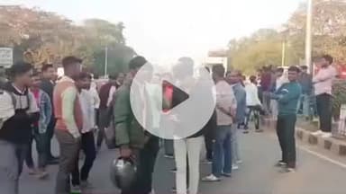 आंवला: आंवला भमोरा मार्ग पर बाइक की टक्कर, मासूम की मौत मां घायल, परिजनों ने शव रखकर लगाया जाम