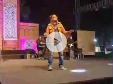 मंडी: हिमाचली संध्या से चमका 15वां राष्ट्रीय क्राफ्ट मेला, मंडी के प्रसिद्ध कलाकार कुलदीप गुलेरिया ने सफल मंच संचालन किया