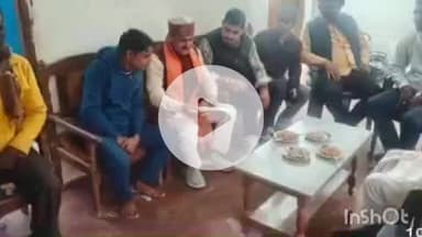 बलरामपुर: विधायक कैलाश नाथ शुक्ला ने मथुरा मंडल में एस आई आर अभियान को लेकर कार्यकर्ताओं के साथ की बैठक