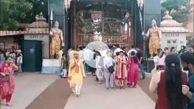 मथुरा: ईदगाह मुद्दे पर फलहारी महाराज का बड़ा बयान, दूसरी जगह मस्जिद स्थानांतरण को लेकर ईदगाह कमेटी को भेजा पत्र