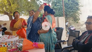 प्राथमिक स्वास्थ्य केंद्र सुमेरपुर में डॉ तरुण पाल की उपस्थिति में ए एन एम रीता सोनी को सेवानिवृत होने की दी गई बिदाई