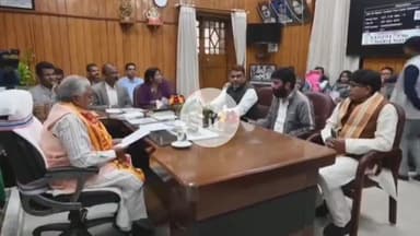 पटना ग्रामीण: कुचायकोट विधायक अमरेंद्र कुमार पांडे ने विधानसभा अध्यक्ष के समक्ष कार्यालय में शपथ ग्रहण किया