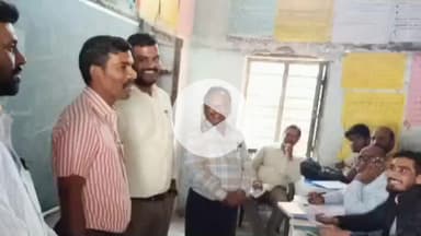 కథలాపూర్: గ్రామపంచాయతీ ఎన్నికల పిఓ లకు నిర్వహించిన శిక్షణ కార్యక్రమంలో పాల్గొన్న స్థానిక సంస్థల అదనపు కలెక్టర్ బి. రాజగౌడ్