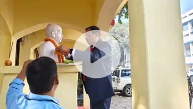 गोपालगंज: डीएम ने समाहरणालय परिसर में स्वर्गीय जी. कृष्णैया, भूतपूर्व ज़िला पदाधिकारी को श्रद्धांजलि अर्पित की