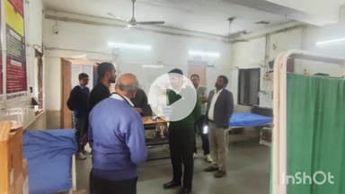 सलूम्बर: जिला कलक्टर अवधेश मीना ने जिला चिकित्सालय का किया औचक निरीक्षण