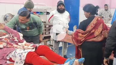 लोहरदगा: भीषण सड़क हादसे में भाई-बहन और मासूम बेटी गंभीर रूप से घायल, तेज रफ्तार बाइक ने मारी टक्कर, चालक फरार