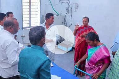 చేర్యాల: మద్దూరు మండలంలోని పలు గ్రామాల్లో గ్రామ పంచాయతీ ఎన్నికల నామినేషన్ ప్రక్రియను పరిశీలించిన జిల్లా కలెక్టర్ హైమావతి