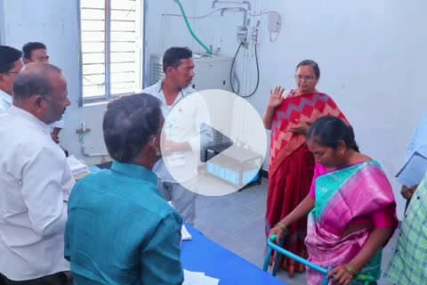 చేర్యాల: మద్దూరు మండలంలోని పలు గ్రామాల్లో గ్రామ పంచాయతీ ఎన్నికల నామినేషన్ ప్రక్రియను పరిశీలించిన జిల్లా కలెక్టర్ హైమావతి