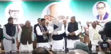 पटना ग्रामीण: मुख्यमंत्री नीतीश कुमार पहुंचे जदयू कार्यालय, अपनी ही पार्टी की सदस्यता ली