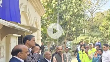 मथुरा: नागरिक सुरक्षा विभाग का 63वां स्थापना दिवस मथुरा में मनाया गया, डीएम ने स्वयं सेवकों का किया सम्मान