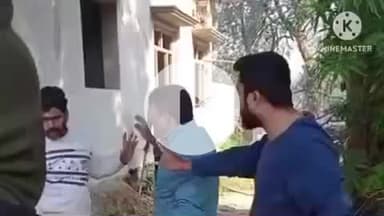 प्रतापगढ़: देवरखा गांव में जमीनी विवाद के चलते हुई हाथापाई और मारपीट, वीडियो हुआ वायरल