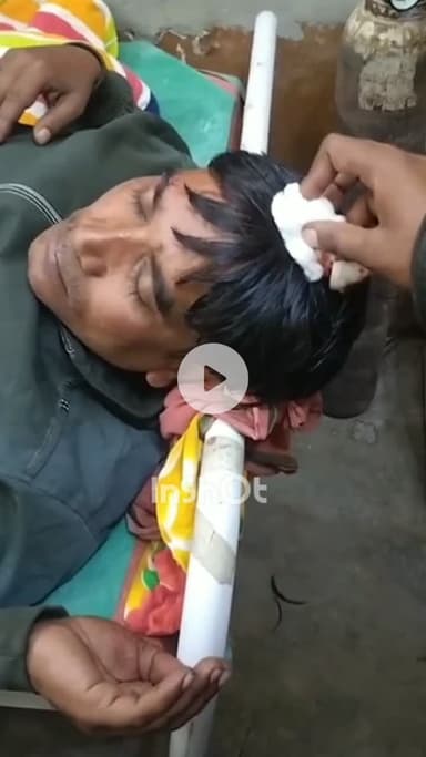 सफीपुर: सफीपुर में किसान पर हमला, लकड़ी तोड़ने से मना करने पर तीन लोगों ने ईंट-पत्थर से किया घायल, मियागंज सीएचसी में भर्ती