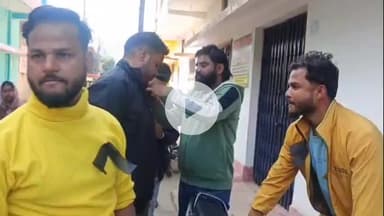 लोहरदगा: मुस्लिम यूथ वेलफेयर सोसायटी ने काला बिल्ला लगाकर बाबरी मस्जिद शहादत दिवस मनाया, लोगों ने शांतिपूर्ण विरोध जताया